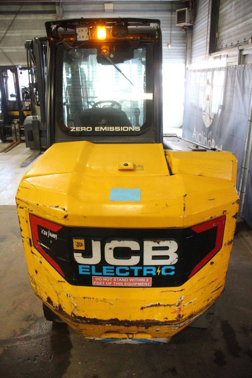 JCB 30-19E Elektro-4,0-m-Teleskoplader 2020