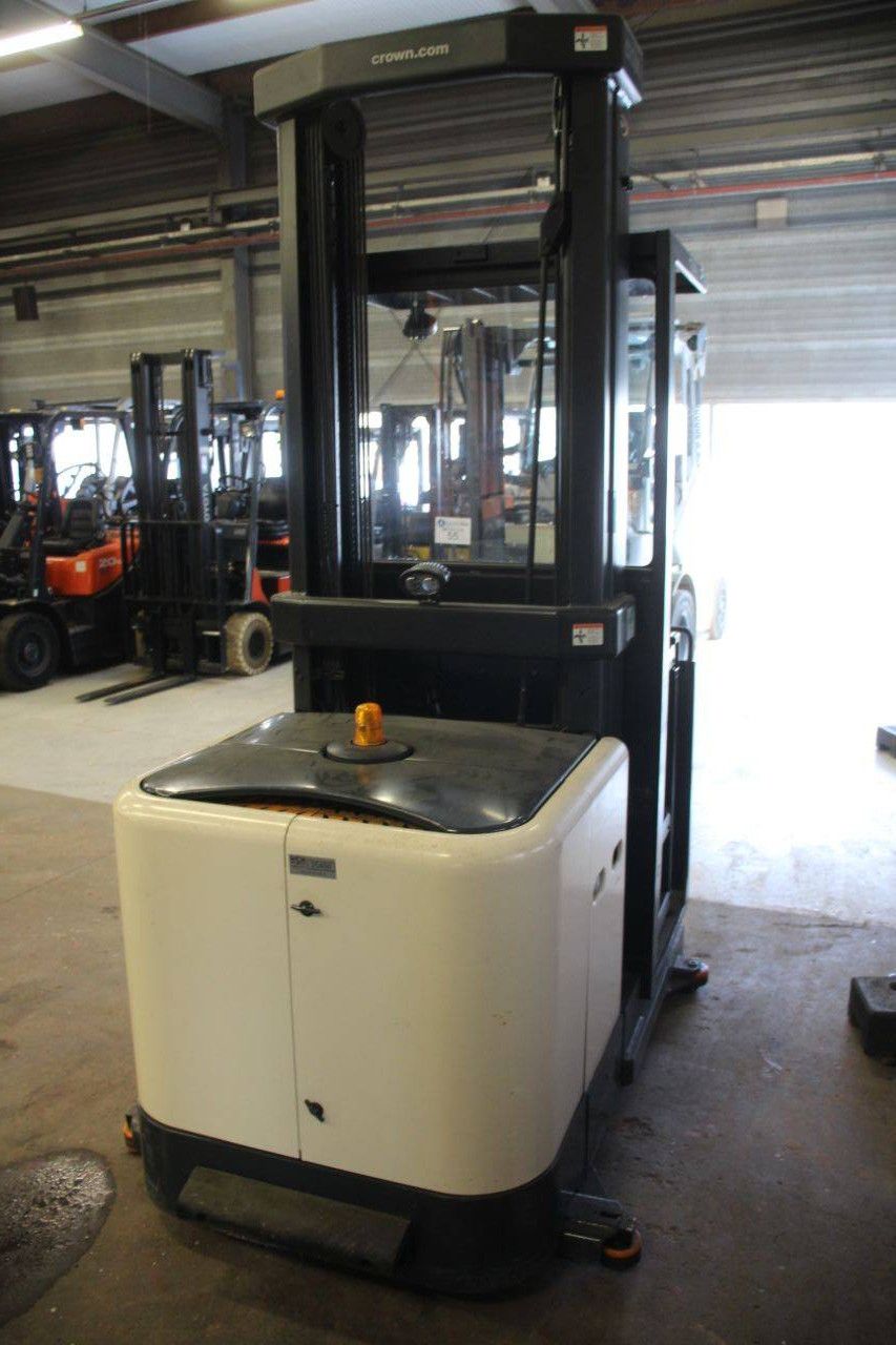 Order picker Crown Electric 5130mm