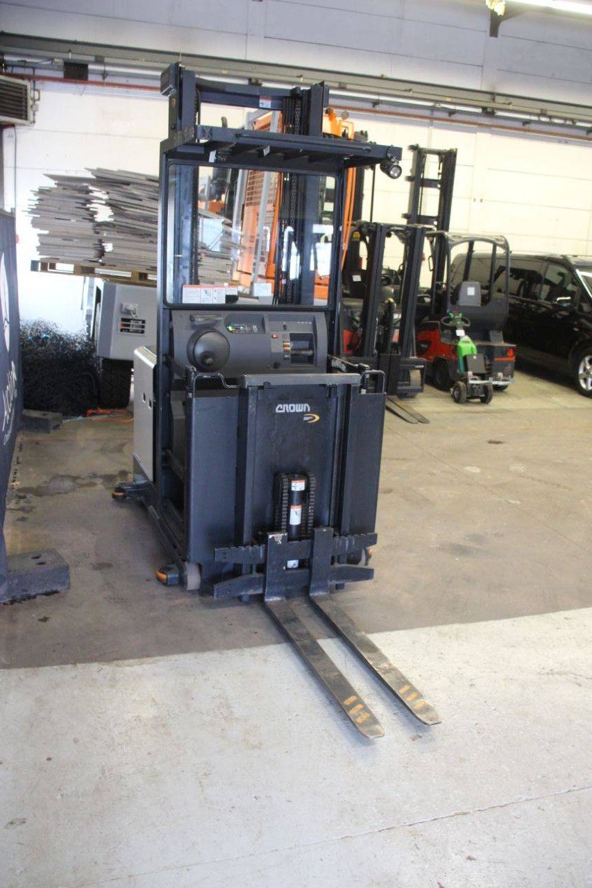 Order picker Crown Electric 5130mm