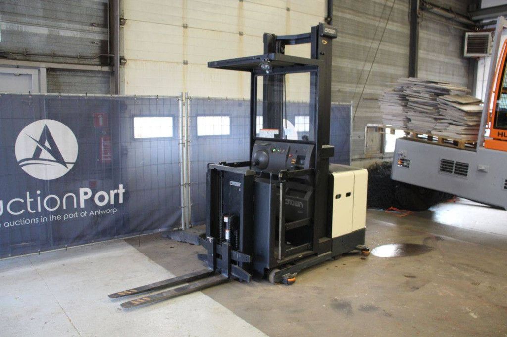 Order picker Crown Electric 5130mm