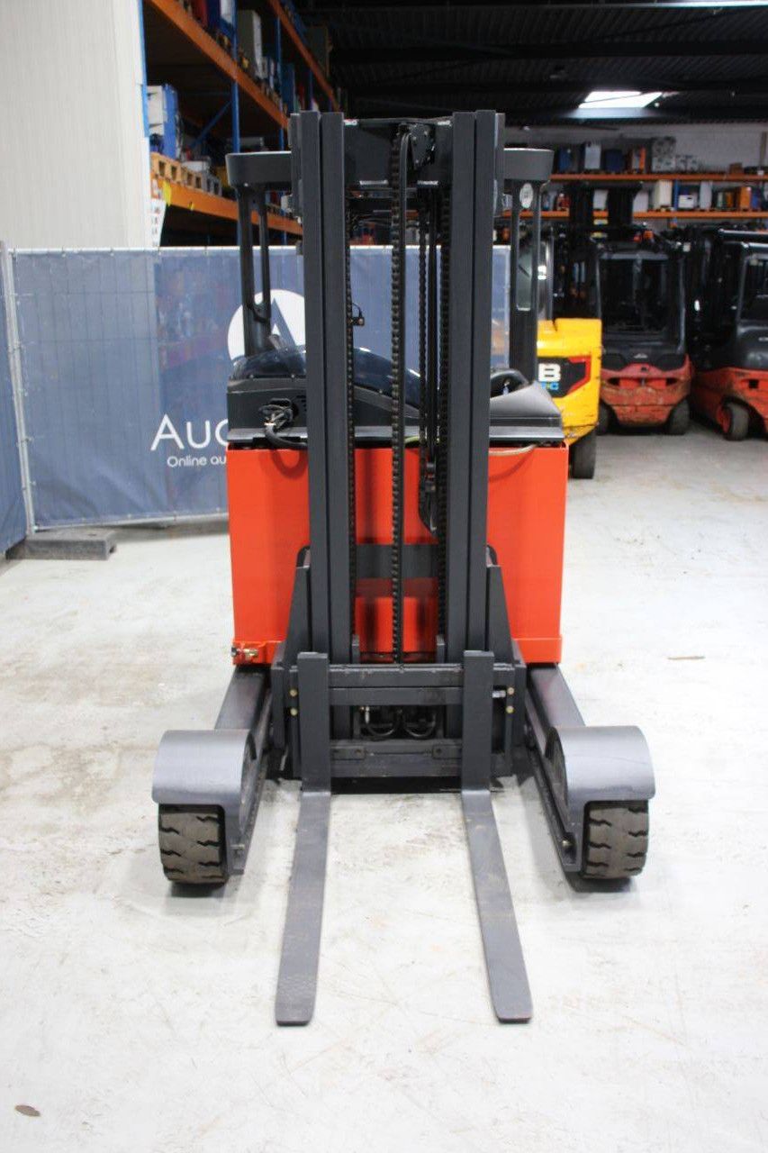 Schubmaststapler Linde R20G-03 Elektro 2000 kg 2010