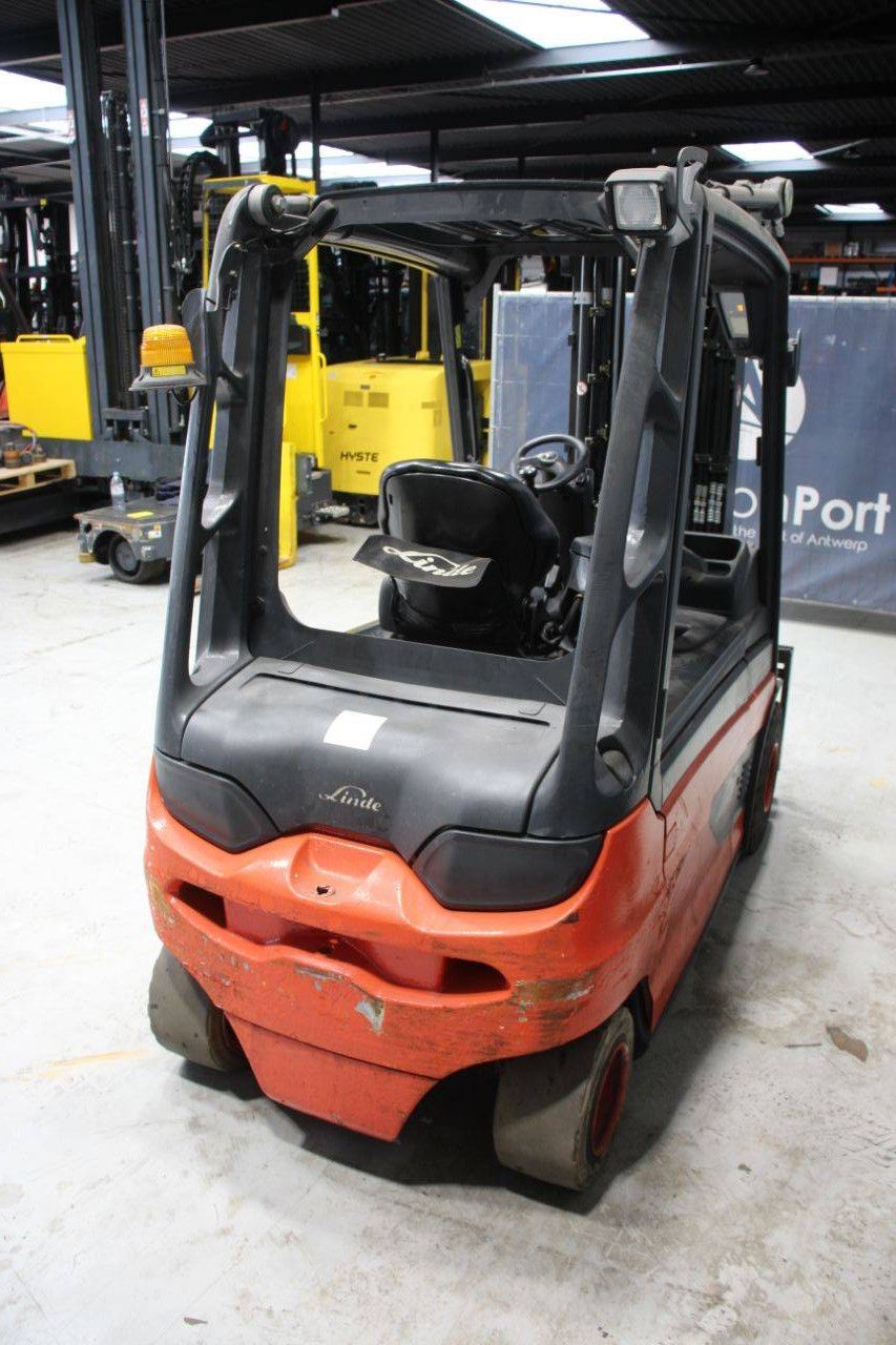 Forklift Linde E30L-01 Electric 3000kg 2012