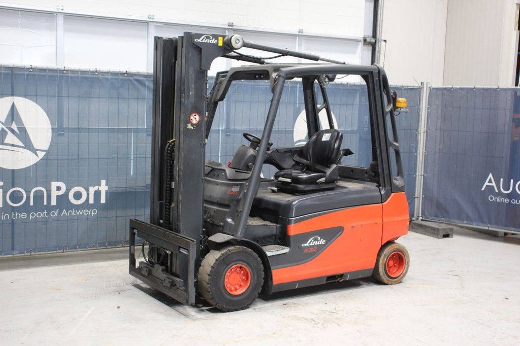 Forklift Linde E30L-01 Electric 3000kg 2012