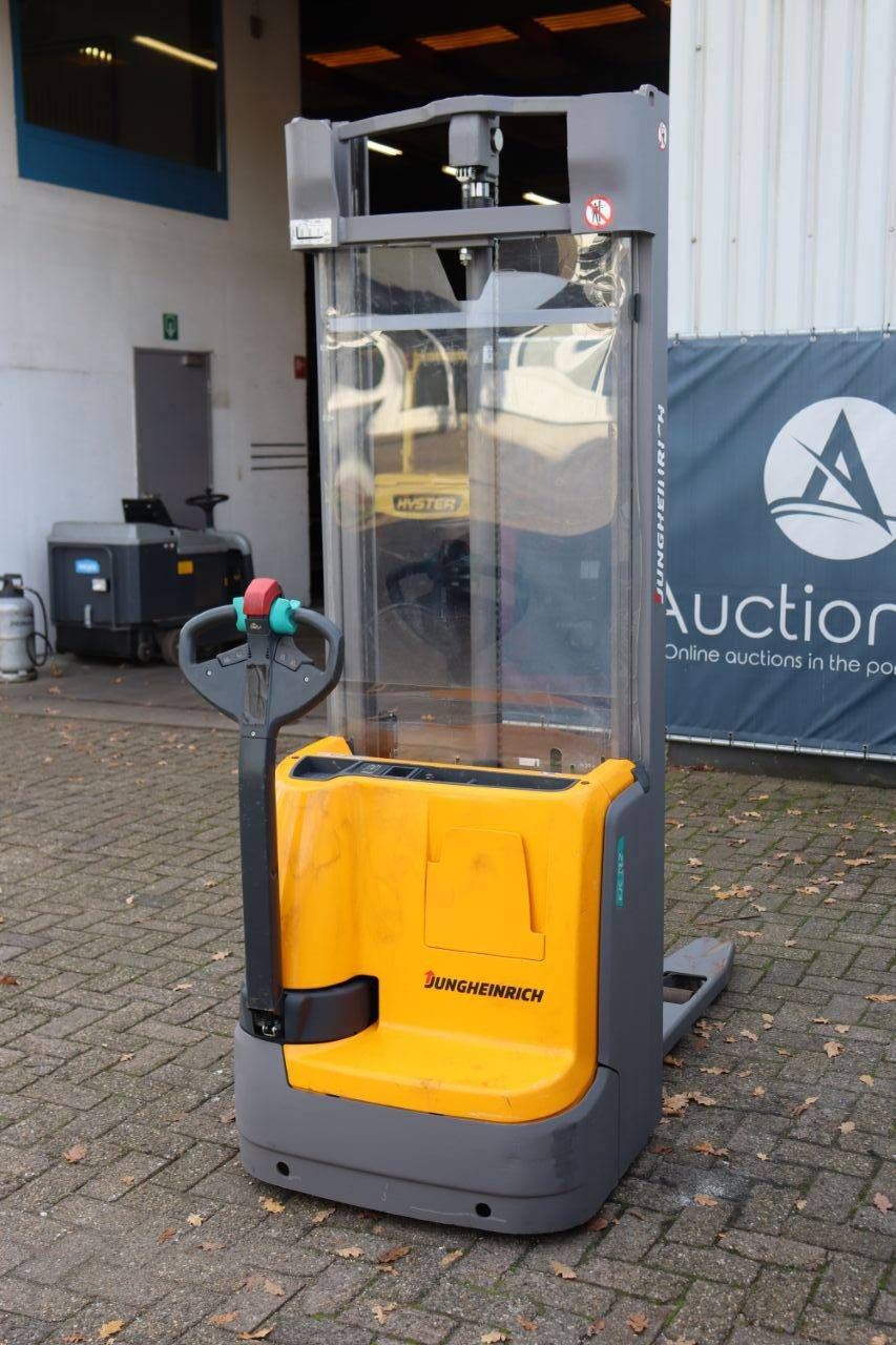 Stacker Jungheinrich EJC 112 Electric 1200kg 2016