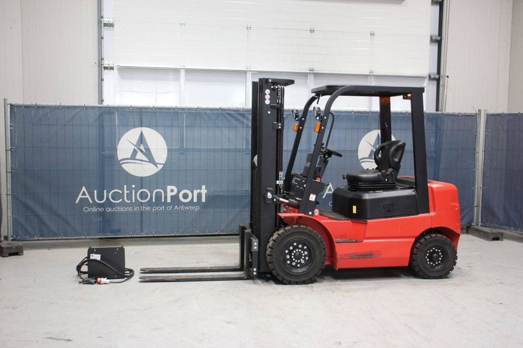 Gabelstapler EP EFL252 Elektro 2500 kg 2021 Vorführmodell