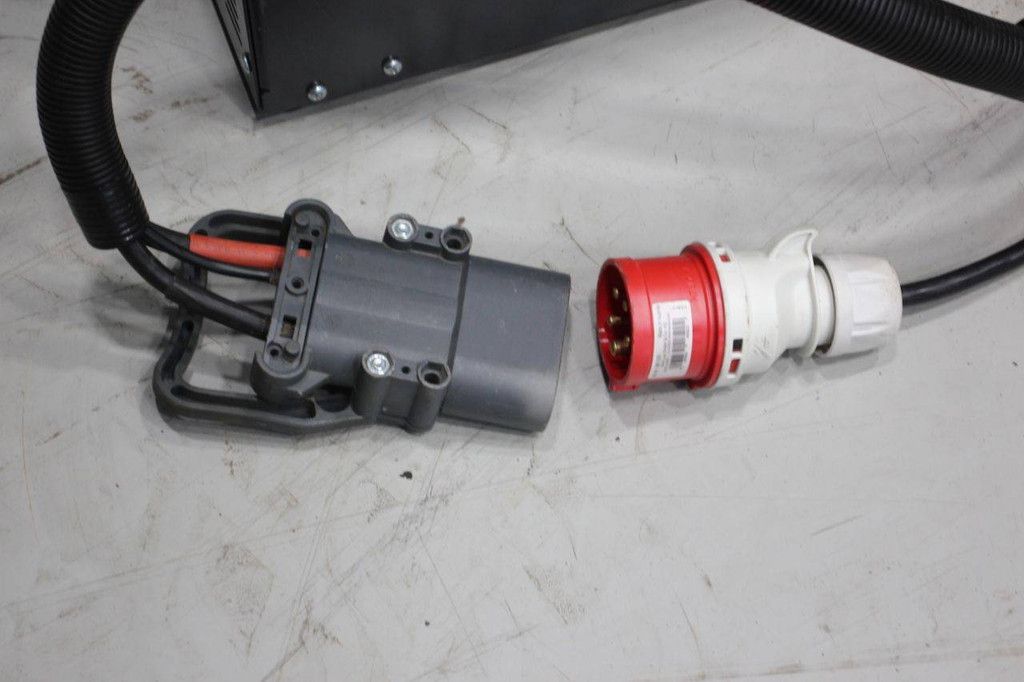 Gabelstapler EP EFL252 Elektro 2500 kg 2021 Vorführmodell