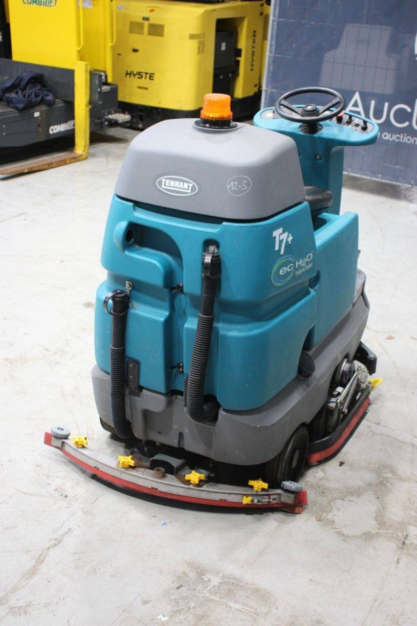 Tennant T7+ Electric Scrubber Dryer 2019