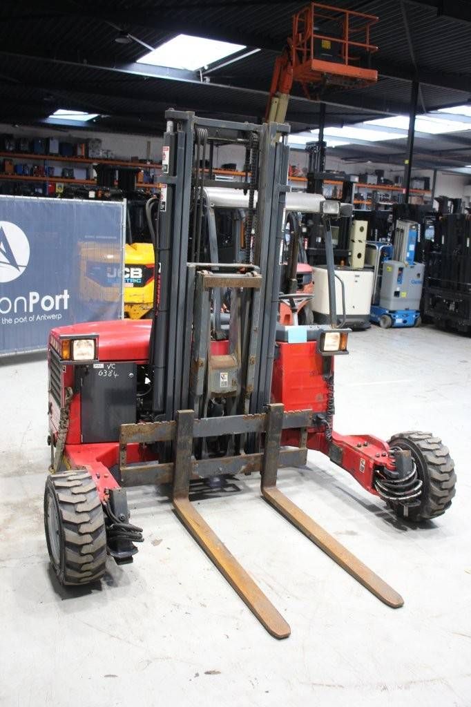 4 way machine Moffett M4 20.4 Diesel 2000kg 2011