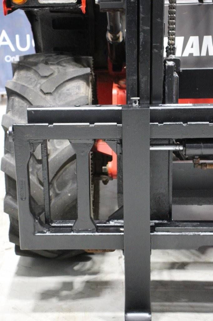 Manitou M 26-4 Diesel-Geländestapler, 2600 kg, Baujahr 2015