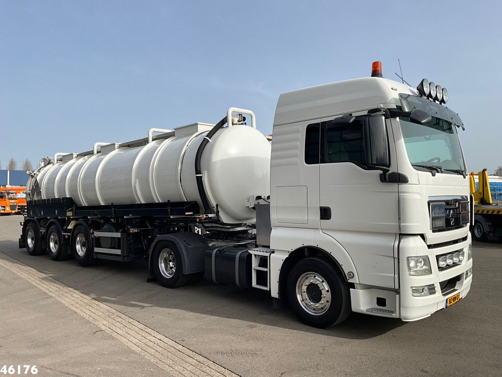 Man TGX 18.400 trekker + Burg oplegger met Bekker LaGram Vacuüm opbouw 30m³