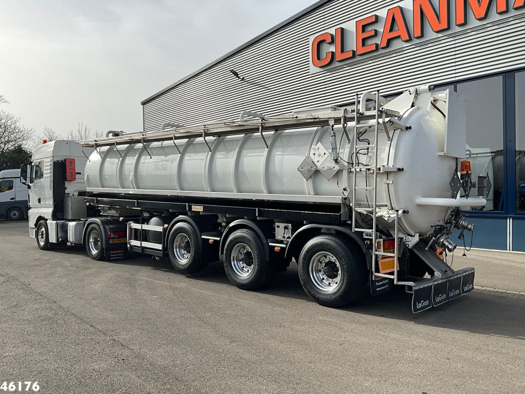 Man TGX 18.400 trekker + Burg oplegger met Bekker LaGram Vacuüm opbouw 30m³