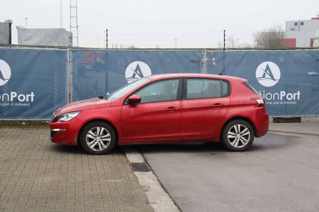 Pkw Peugeot 308 Benzin 82 PS 2017 (Marge)