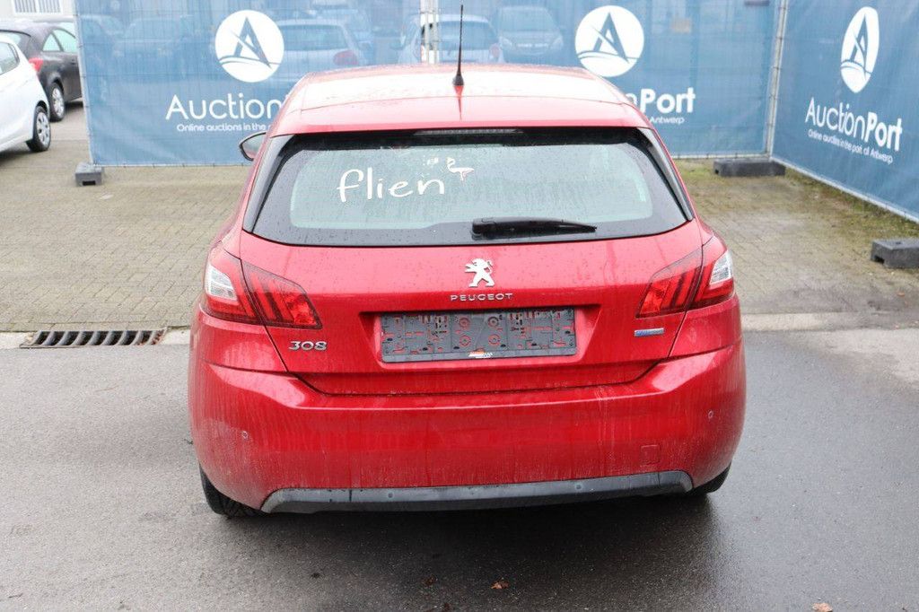 Pkw Peugeot 308 Benzin 82 PS 2017 (Marge)