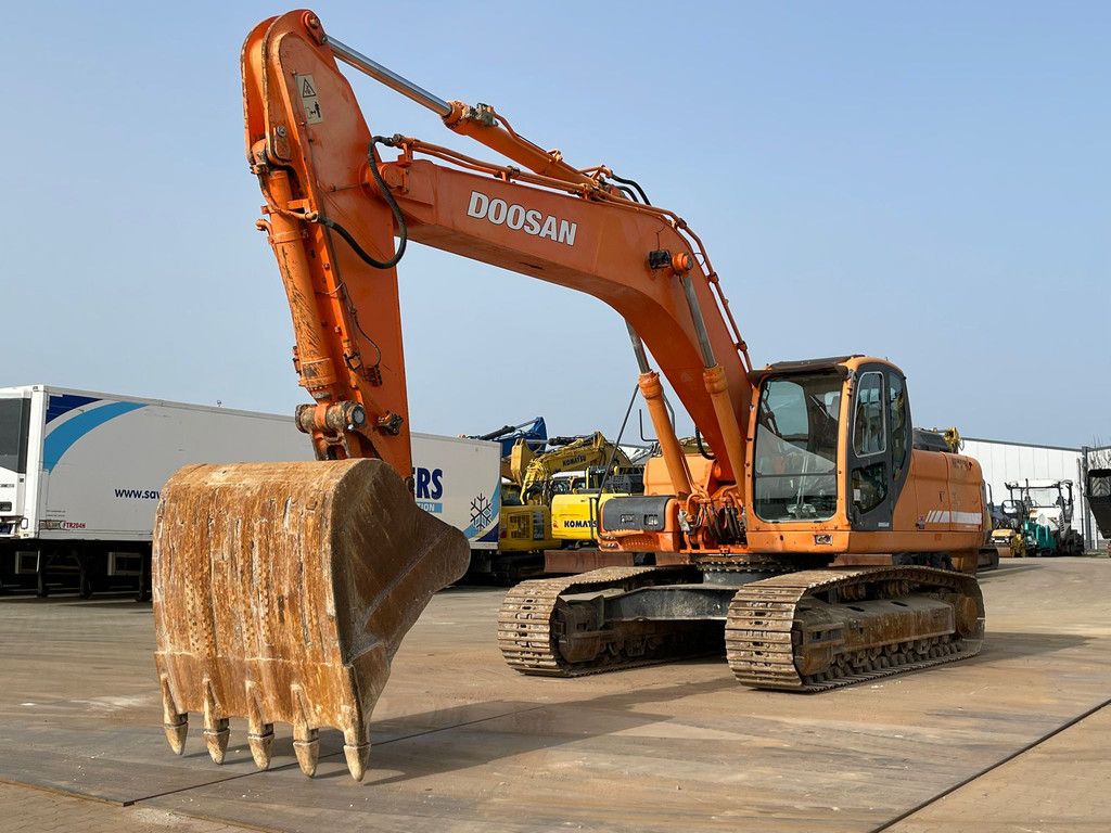 Doosan DX300LC