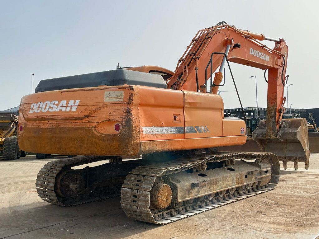 Doosan DX300LC