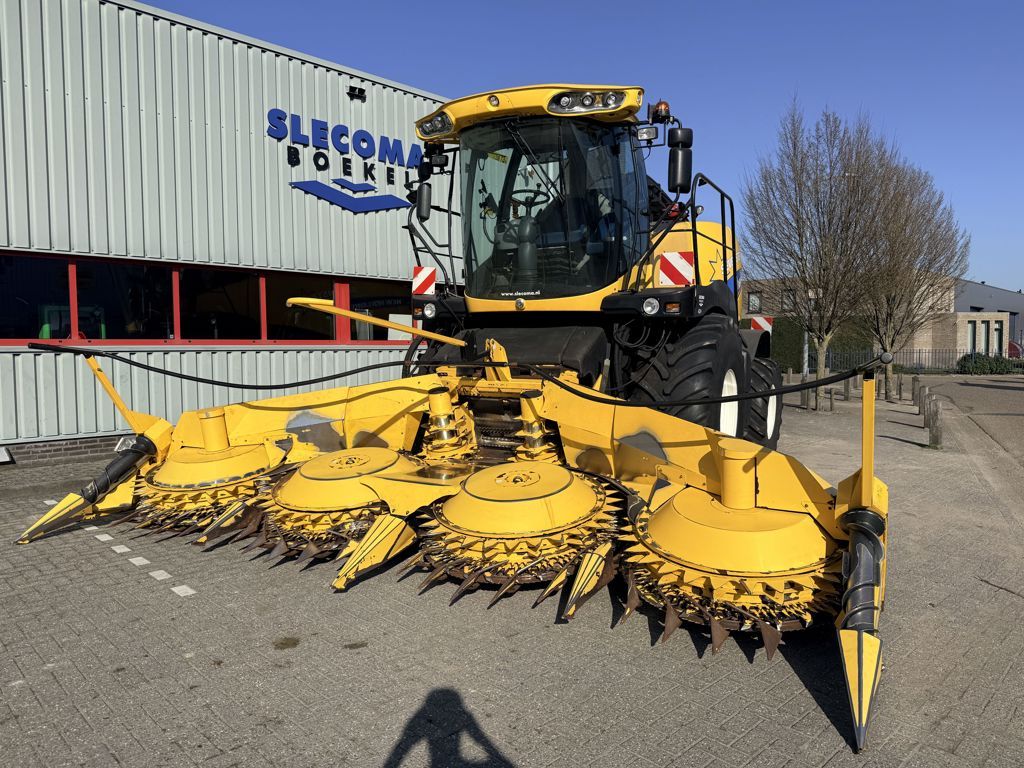 New Holland FR500 Forager + FIE450 Mais Header