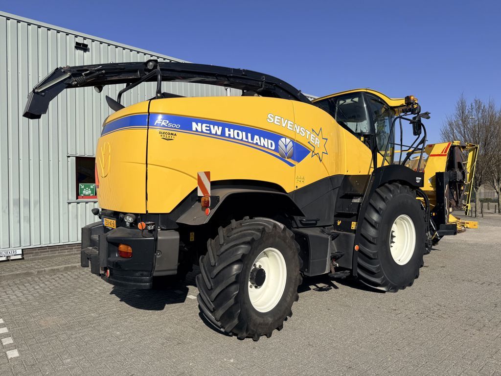 New Holland FR500 Forager + FIE450 Mais Header