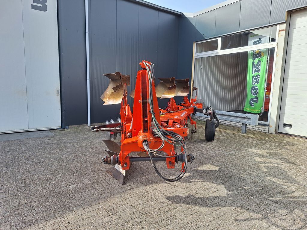 Kuhn VARI-MASTER 152 4ET 80-102