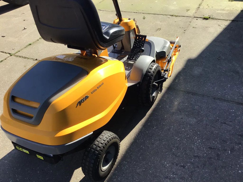 Stiga Villa silent hydrostaat