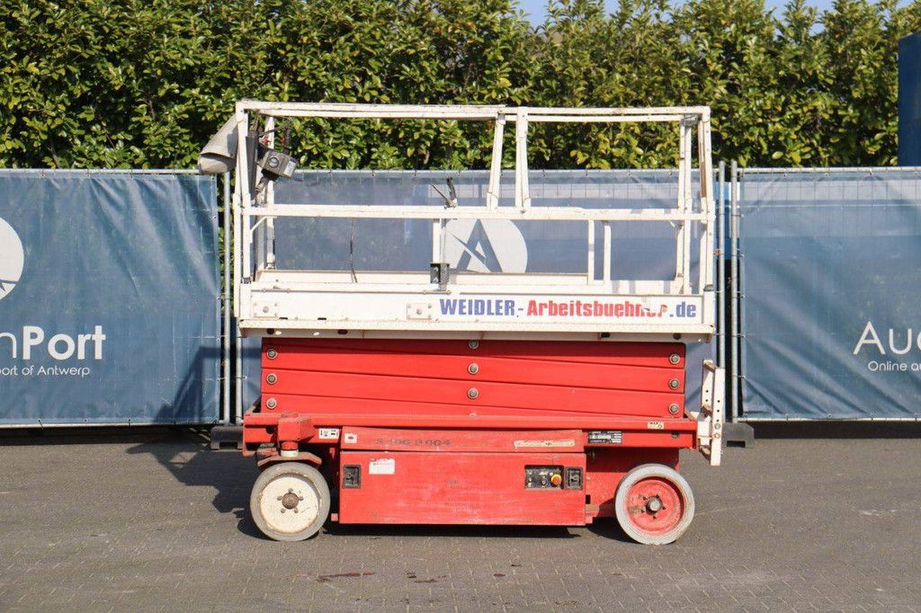 JLG 2658-E3 Electric Scissor Lift 9.9m 2002