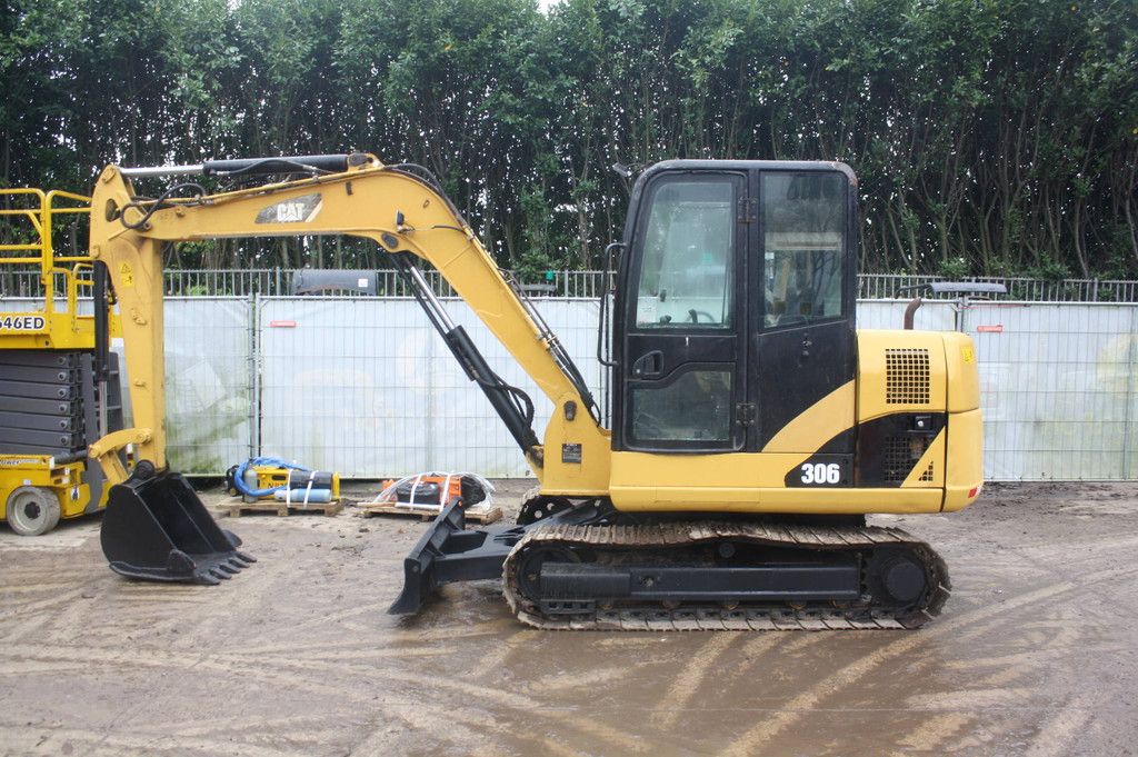 Raupenbagger Caterpillar 306 Diesel 40,5 kW 2011