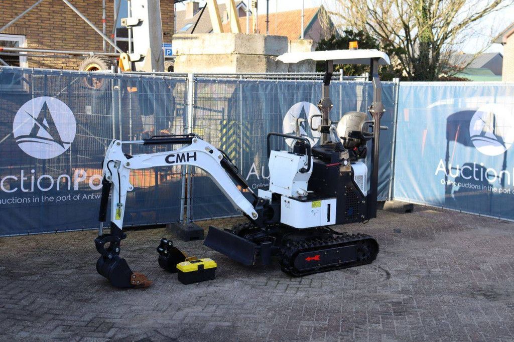 Mini excavator CMH RDT-15A Diesel 12hp 2024