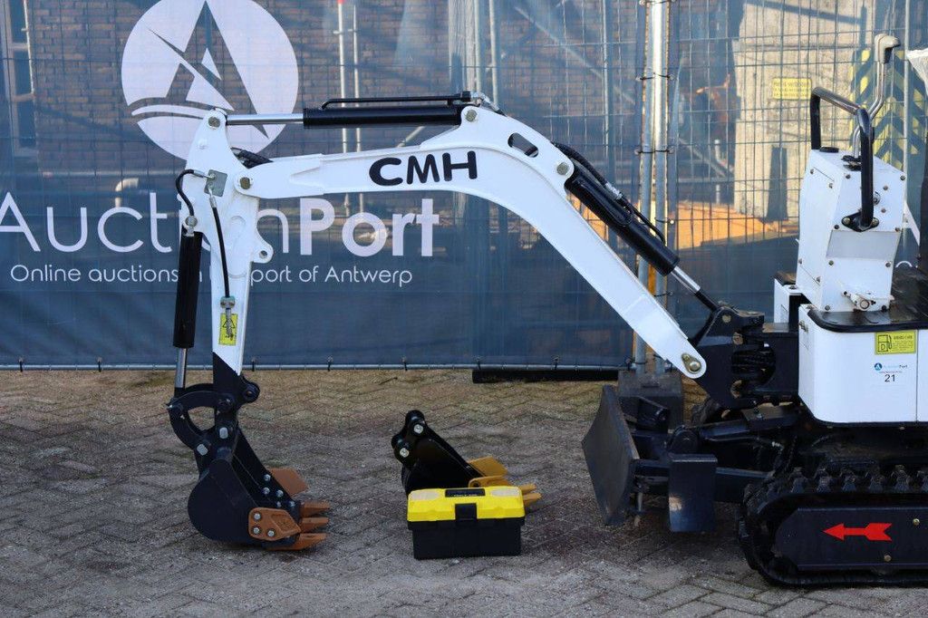 Mini excavator CMH RDT-15A Diesel 12hp 2024