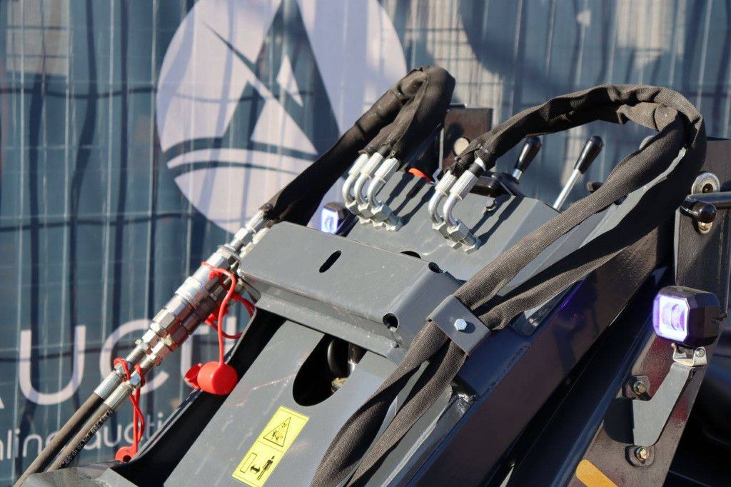 Schranklader CMH CMH28-7 Benzine 25pk 2024 Nieuw