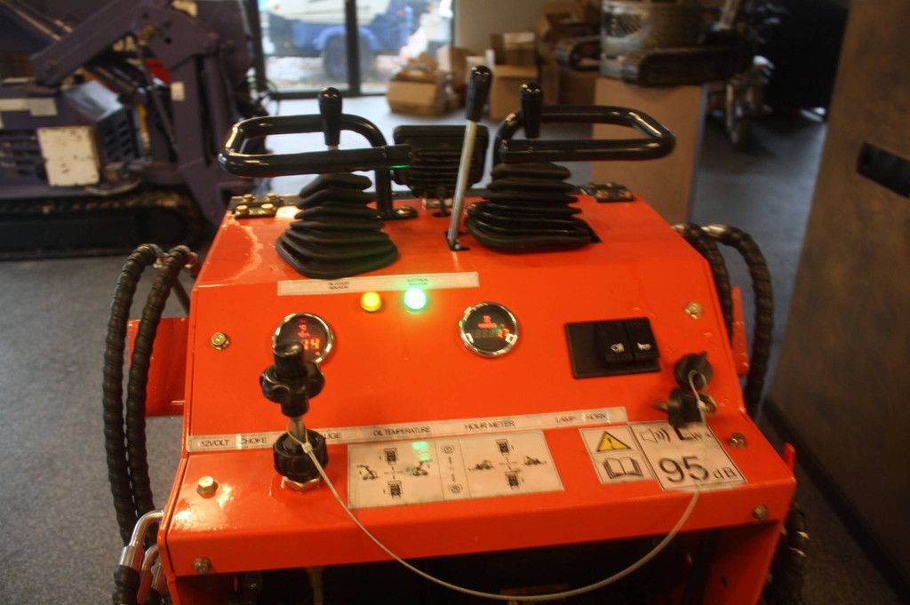 Skid Steer Loader HL LRT360 Petrol 13hp 2025 New