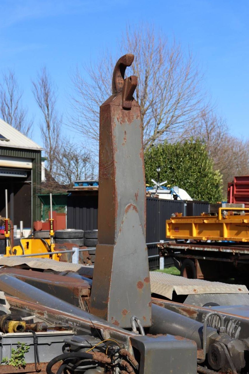 Hook arm carrier Kurstjens KB22 1996