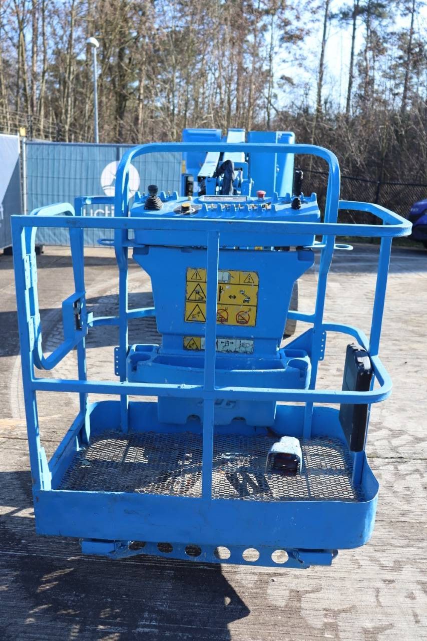 JLG E300AJP Electric Articulating Boom Lift 10.97m 2007