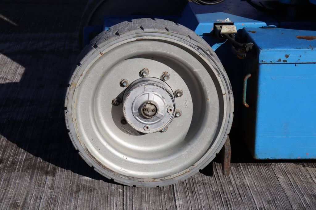 JLG E300AJP Electric Articulating Boom Lift 10.97m 2007