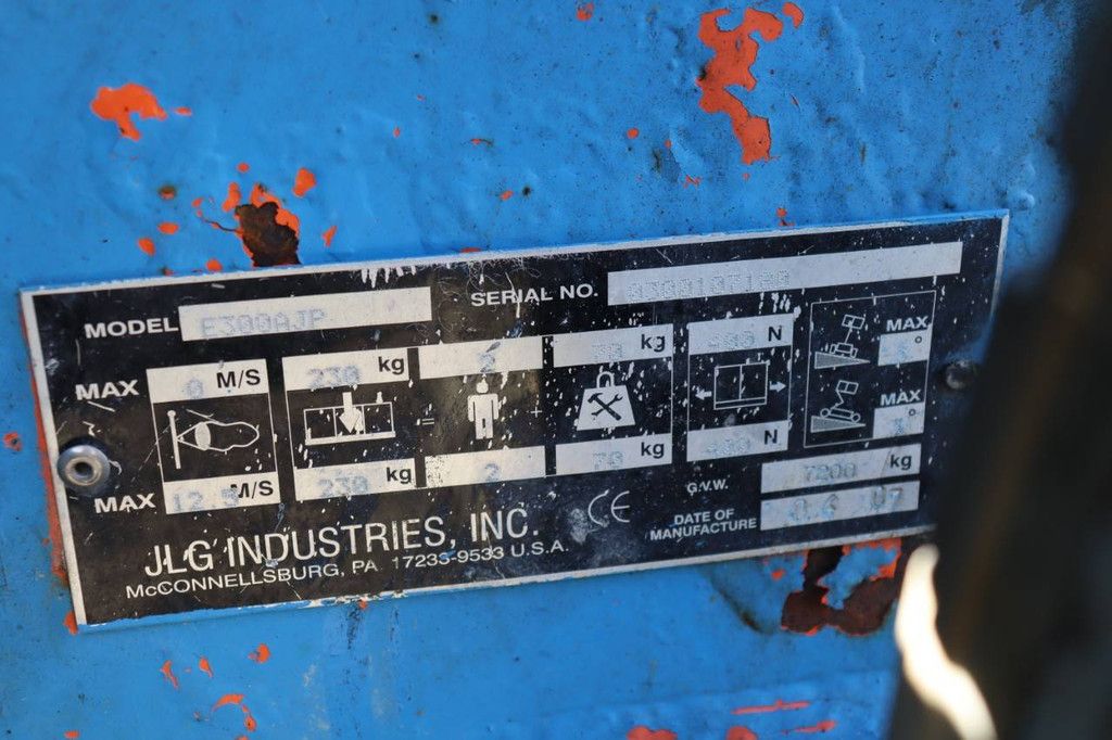 JLG E300AJP Electric Articulating Boom Lift 10.97m 2007