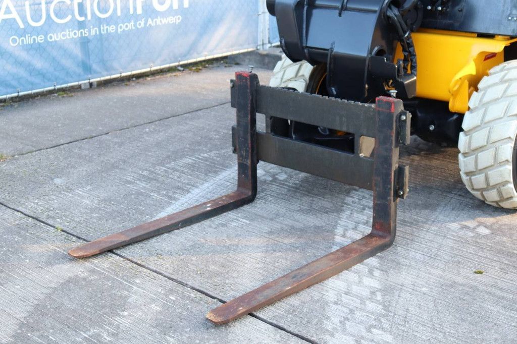 JCB 520-40 4WS Diesel 36,3 kW 2019 Teleskoplader