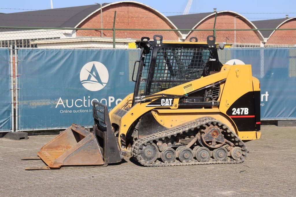 Skid steer loader Caterpillar 247B Diesel 41kW 2005