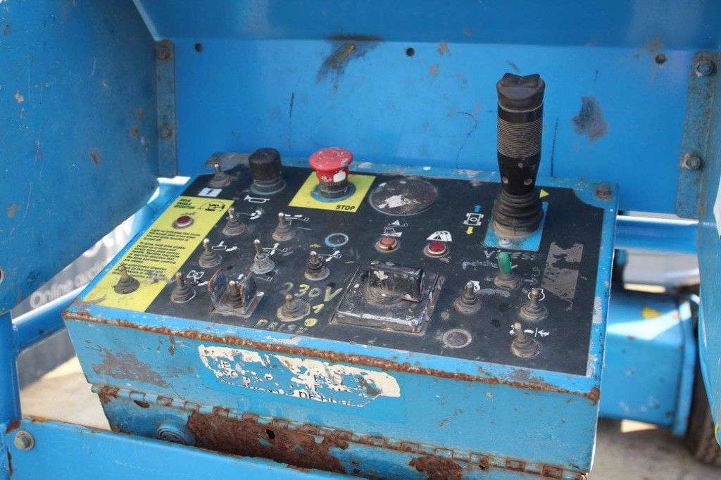 Genie Z-34/22 Diesel 12.52m Articulated Boom Lift 2007