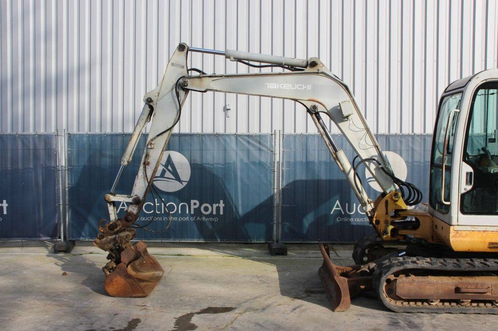 Rupsgraafmachine Takeuchi TB145 Diesel 27.9kW 2000