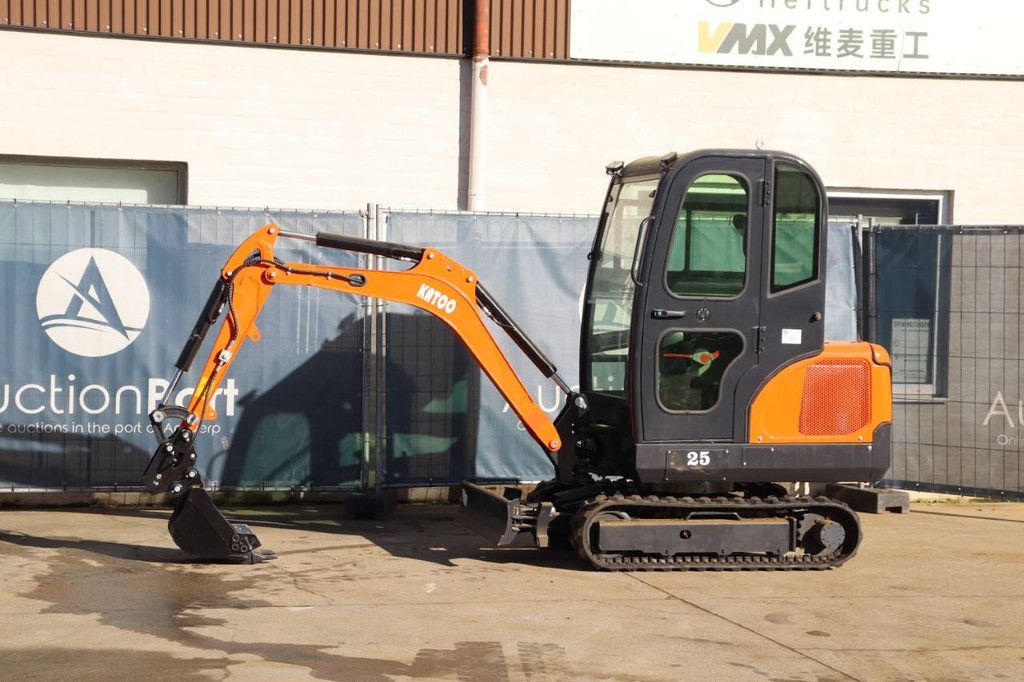 Rupsgraafmachine Katco 25 Diesel Nieuw