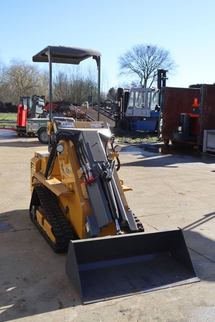 Kompaktlader Machpro MP-S805 Benzin 13 PS 2025