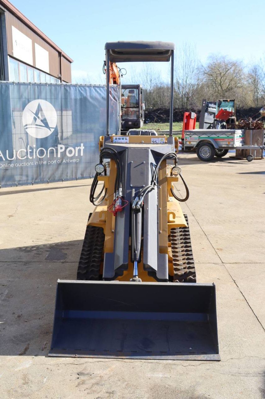 Kompaktlader Machpro MP-S805 Benzin 13 PS 2025