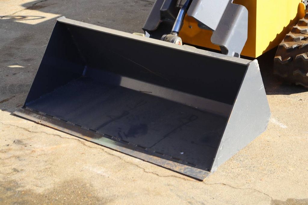 Kompaktlader Machpro MP-S805 Benzin 13 PS 2025