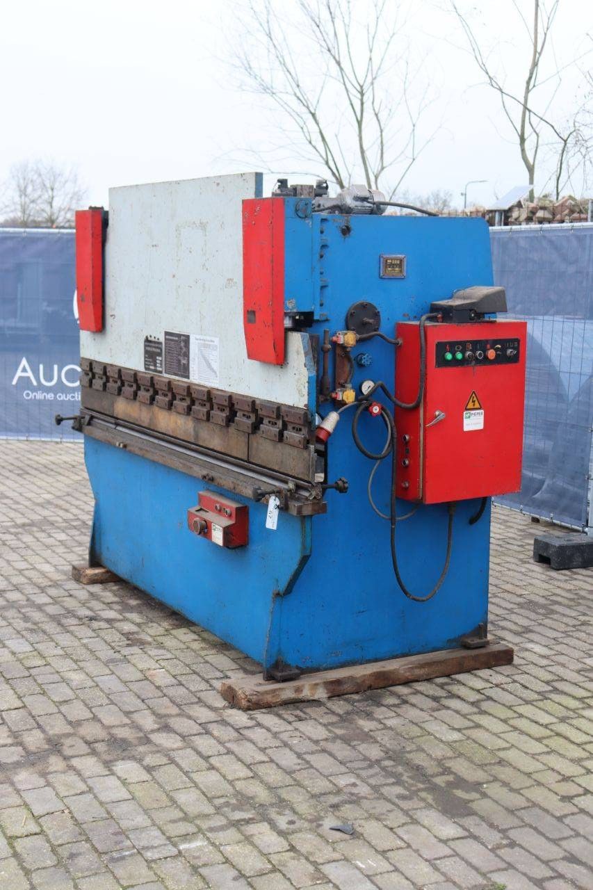 Abkantpresse WC61Y Elektrisch 40t 2005