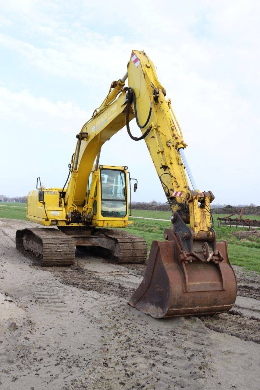 Rupsgraafmachine Etec 818 RLC Diesel 91.7kW 2002