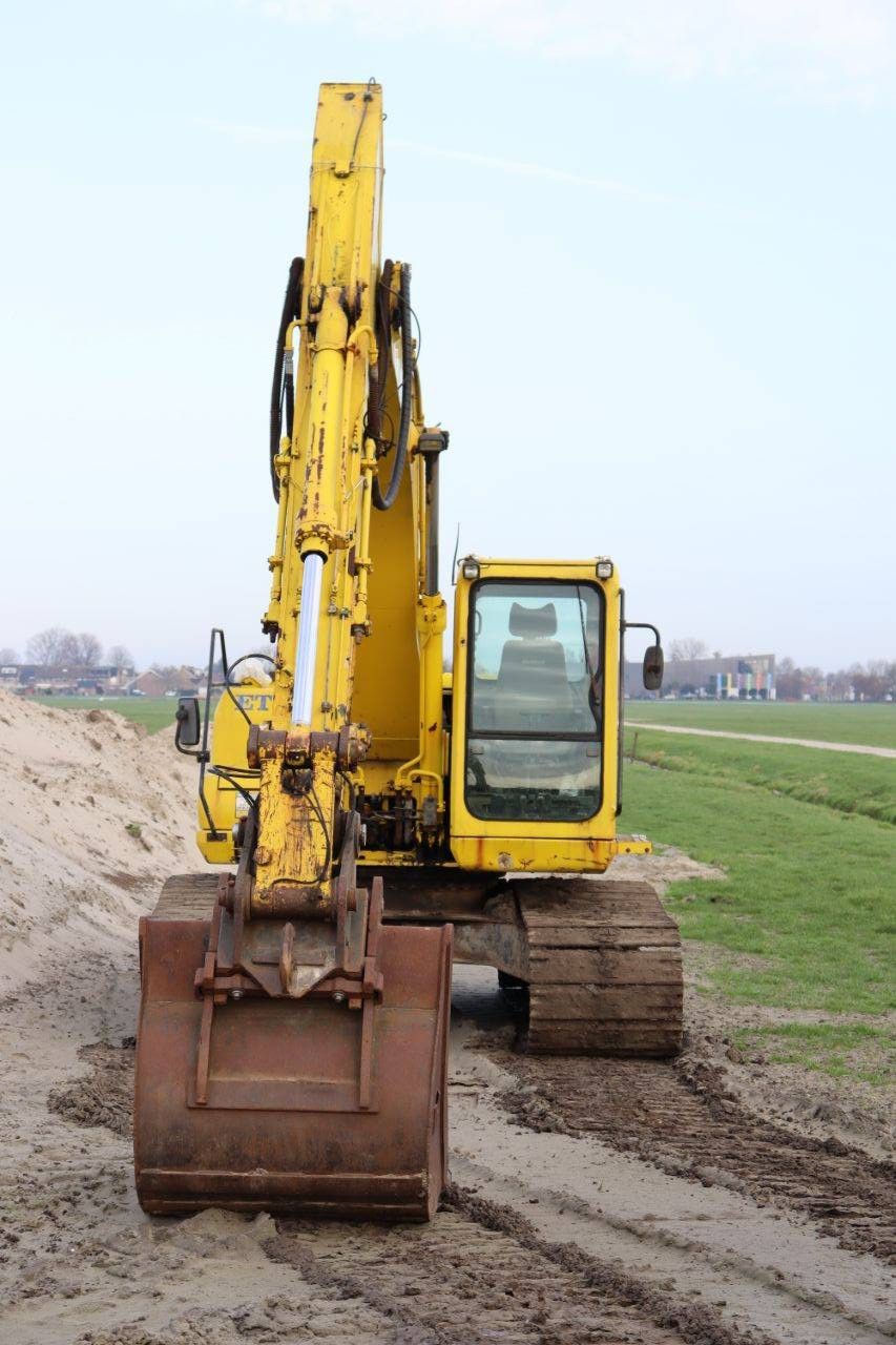 Rupsgraafmachine Etec 818 RLC Diesel 91.7kW 2002