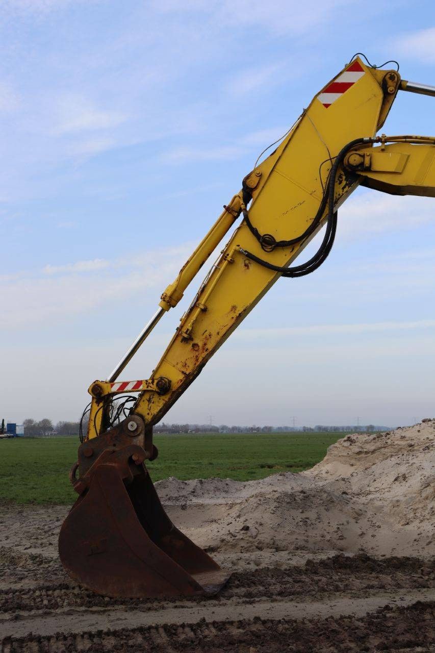 Rupsgraafmachine Etec 818 RLC Diesel 91.7kW 2002