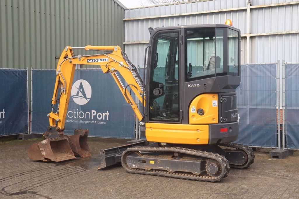 Rupsgraafmachine Kato HD27 V4 Diesel 13.6kW 2019