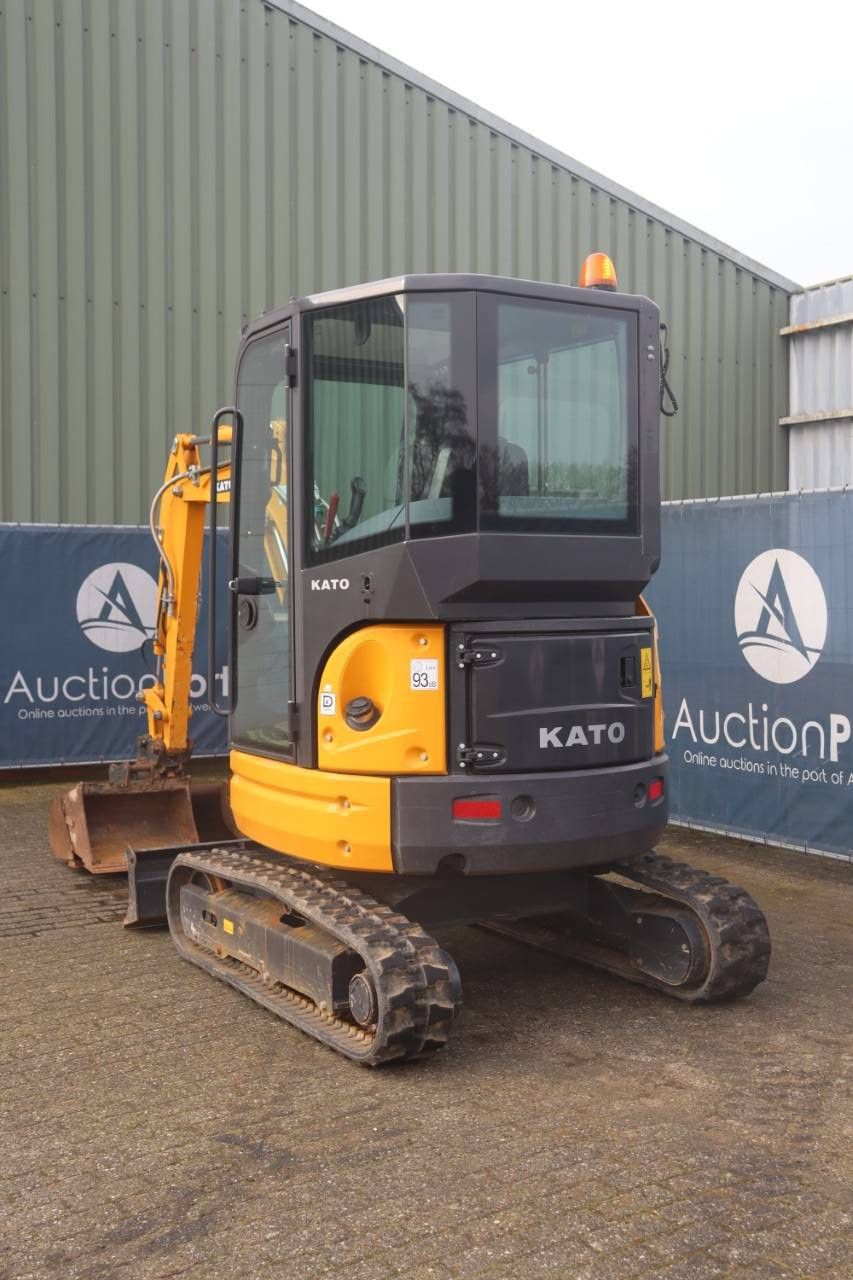 Rupsgraafmachine Kato HD27 V4 Diesel 13.6kW 2019