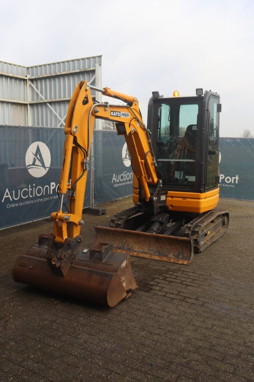 Rupsgraafmachine Kato HD27 V4 Diesel 13.6kW 2019