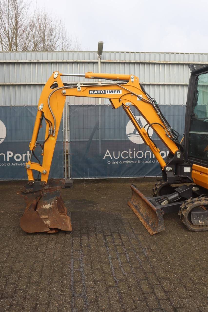 Rupsgraafmachine Kato HD27 V4 Diesel 13.6kW 2019