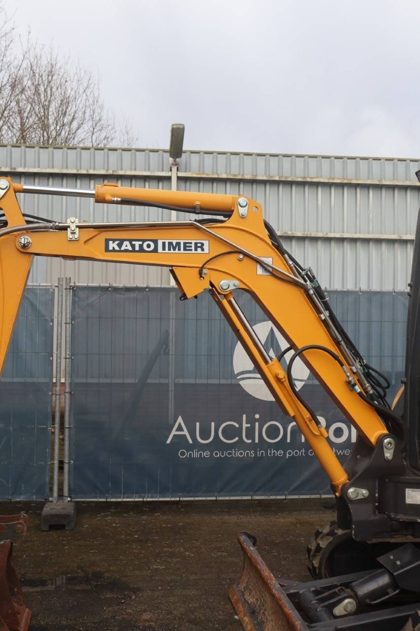 Rupsgraafmachine Kato HD27 V4 Diesel 13.6kW 2019